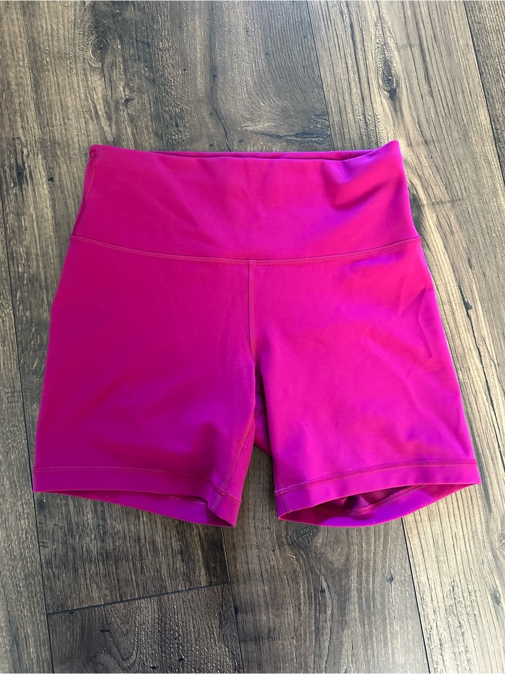 Lululemon Wunder Train 6” Magenta Purple Biker Shorts - Size 10